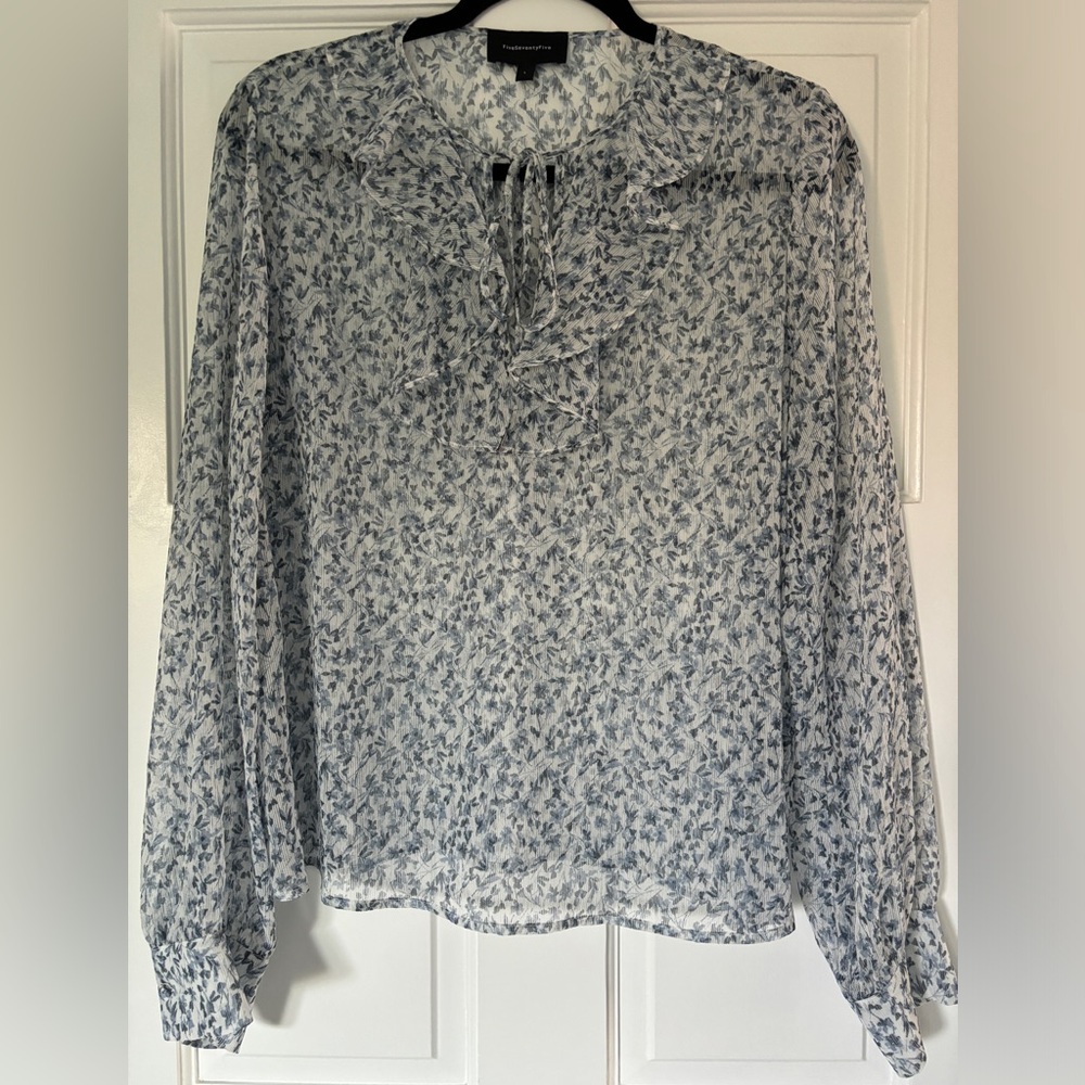 FiveSeventyFive floral blouse, Size L